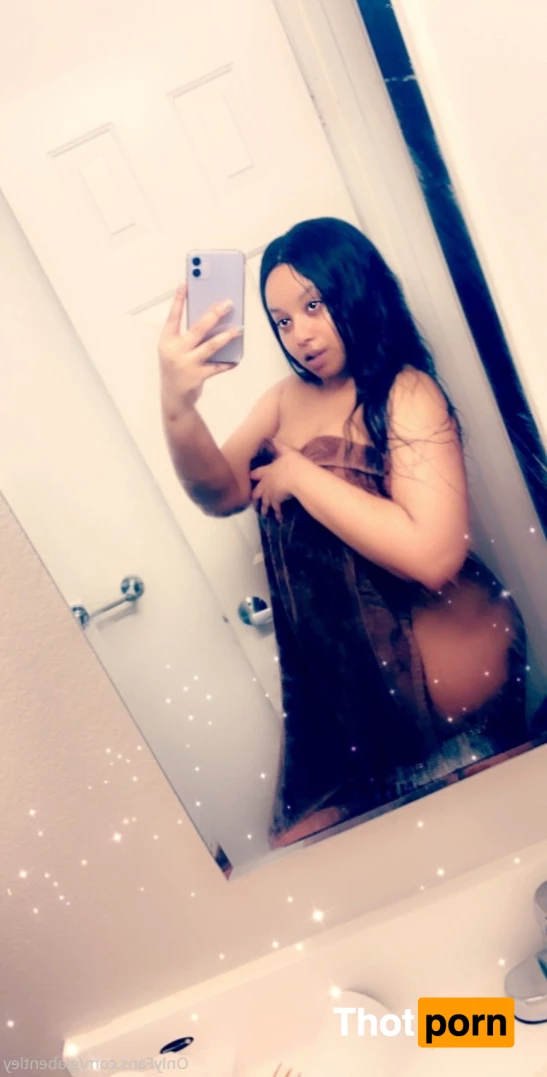 Club Gia B 🦋 7409548