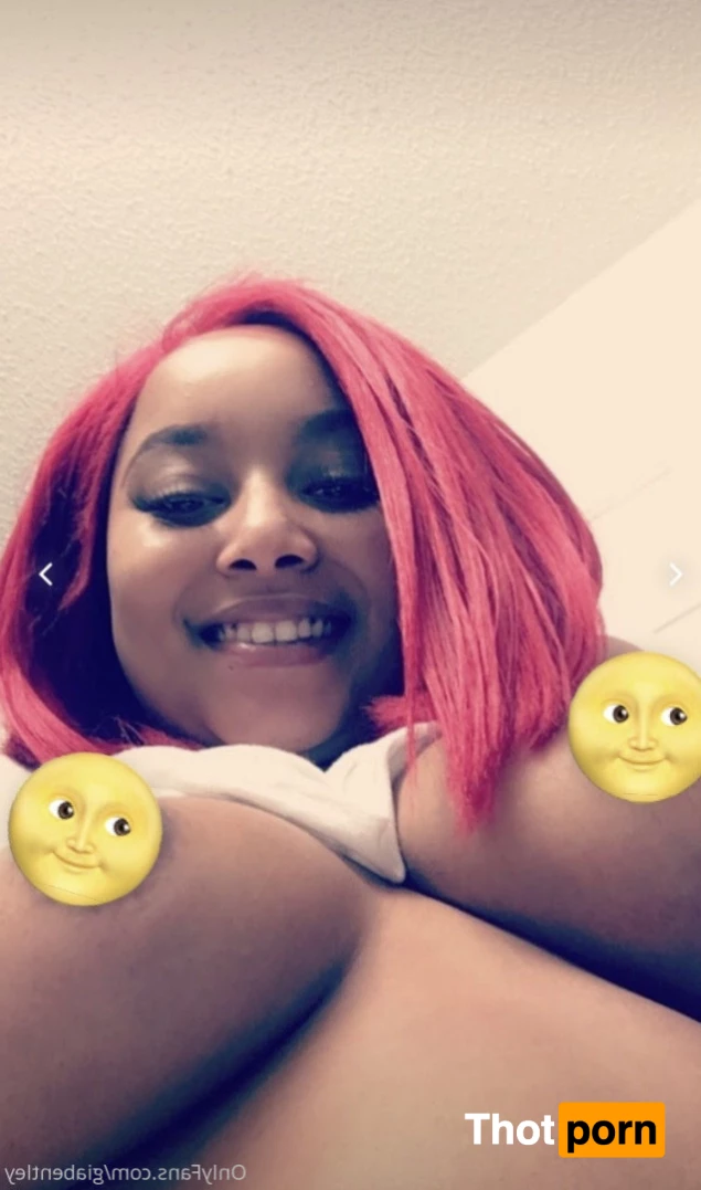 Club Gia B 🦋 7409558