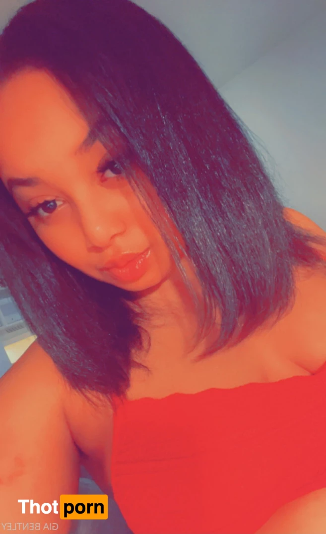 Club Gia B 🦋 7409614