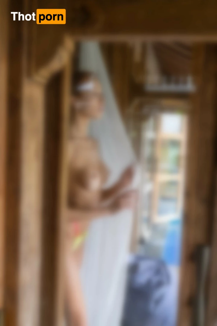 Gingery shoot 10477506