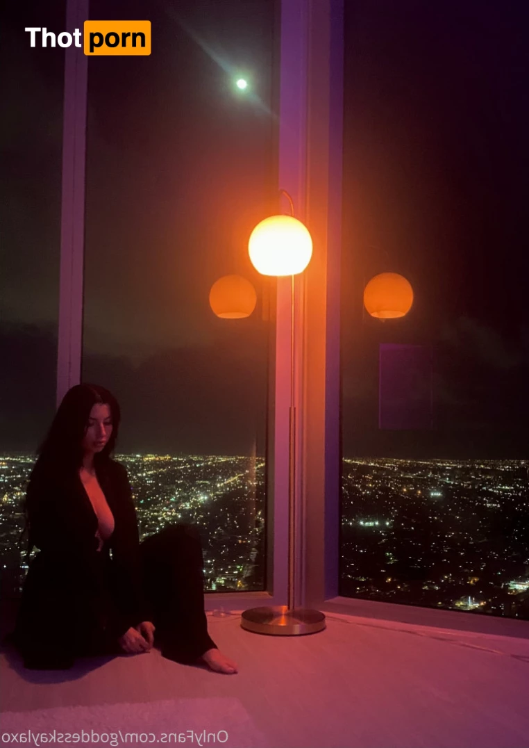 Goddess Kayla 7042612