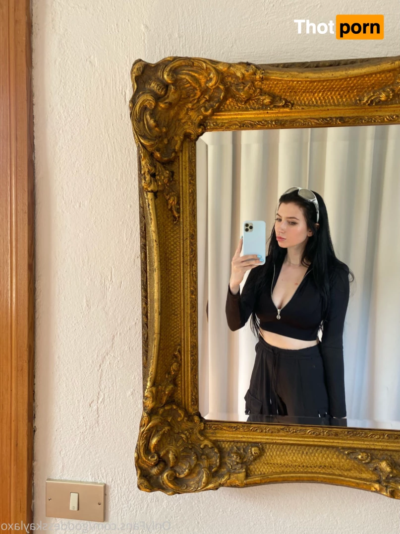 Goddess Kayla 7042653