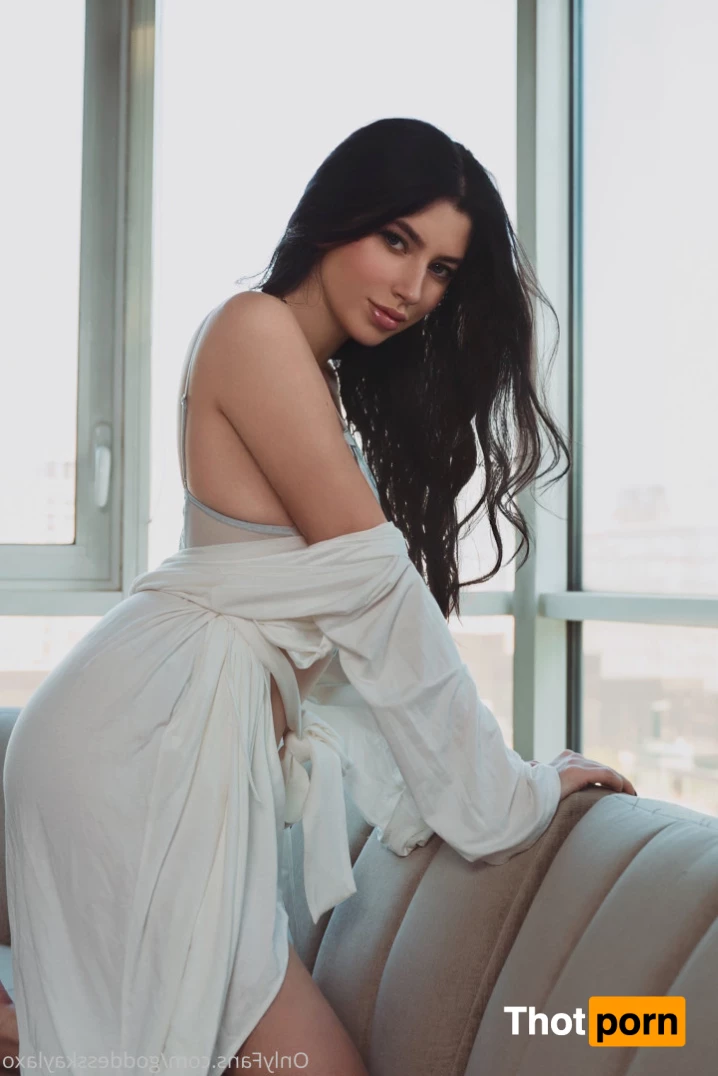 Goddess Kayla 7042715