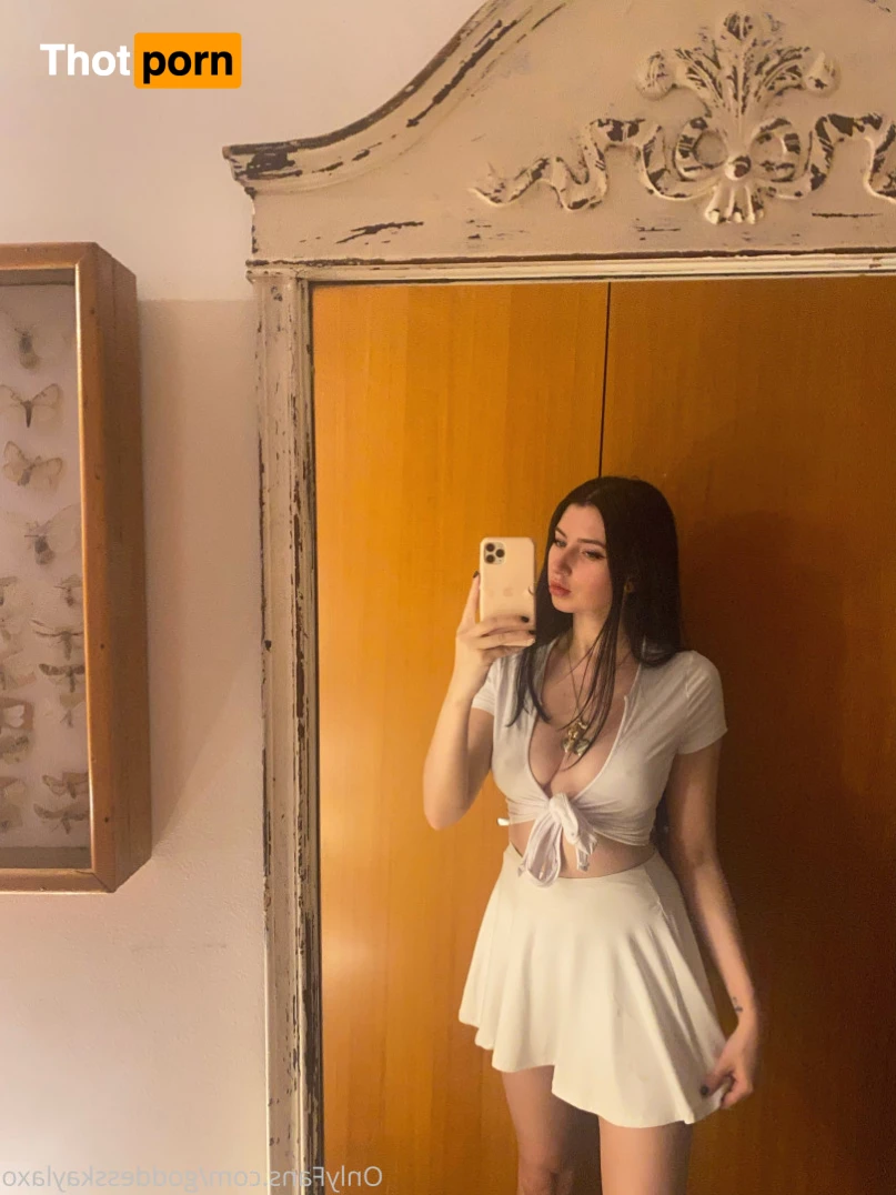 Goddess Kayla 7042727