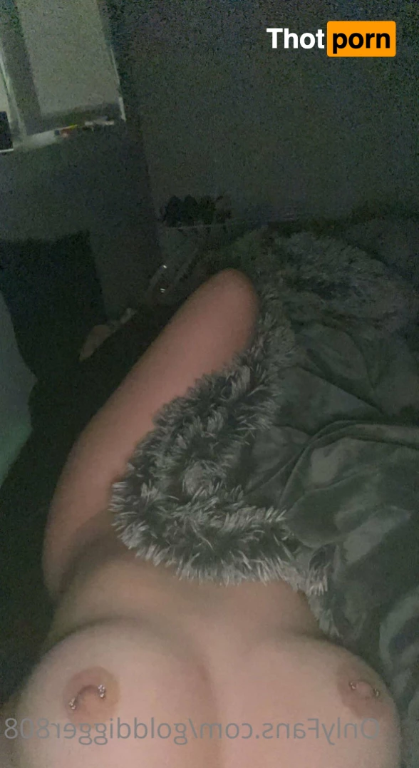 Alana dickens 7146635