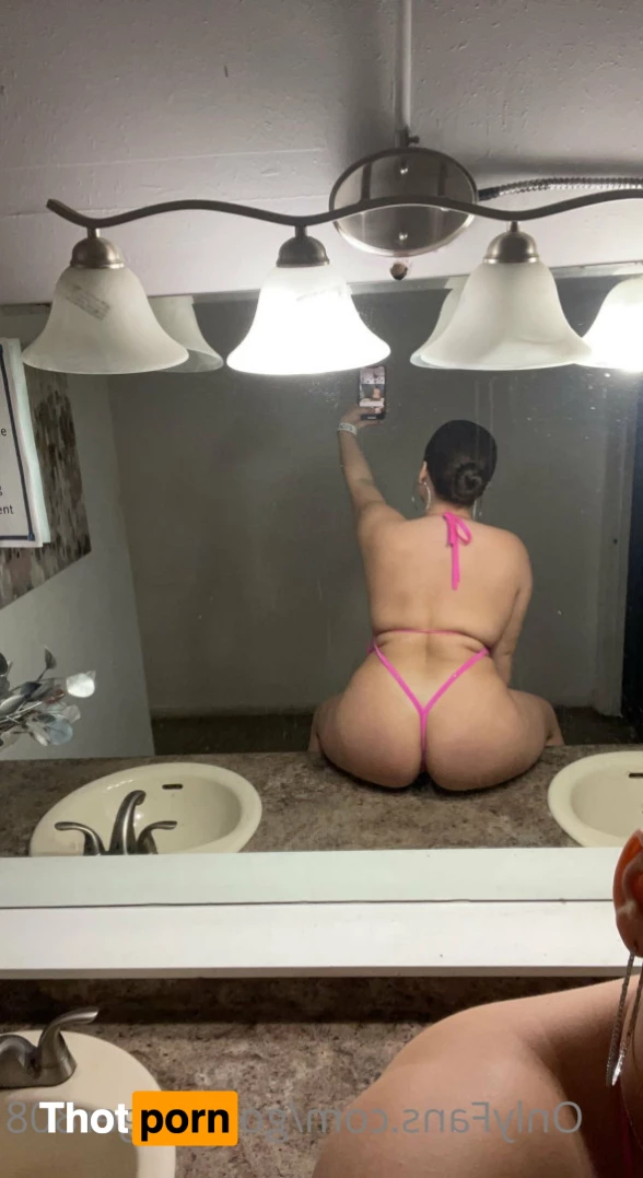 Alana dickens 7146645