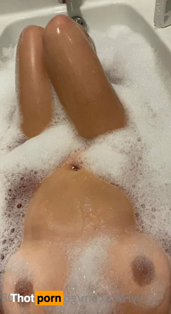 Alana dickens 7146672