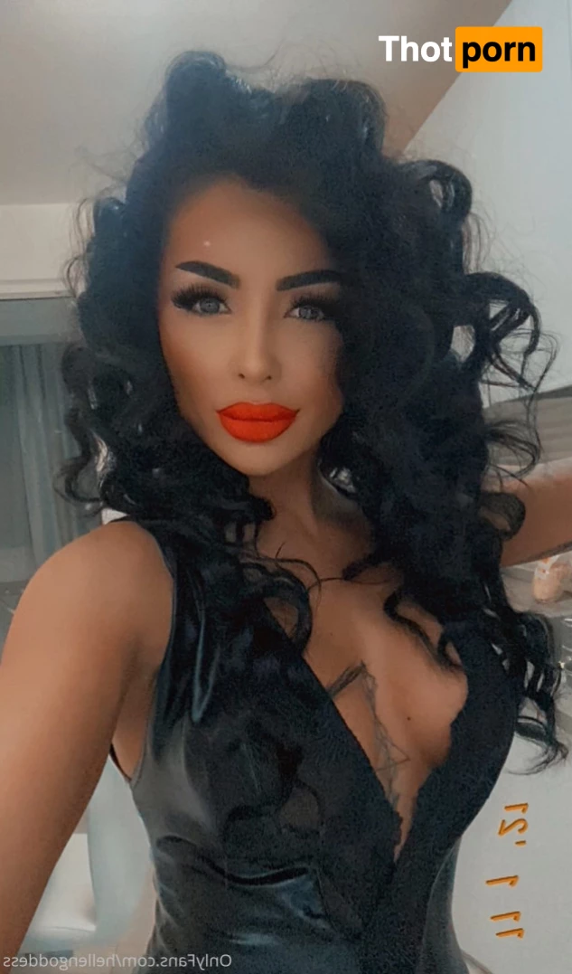 Hellen Goddess 7651592