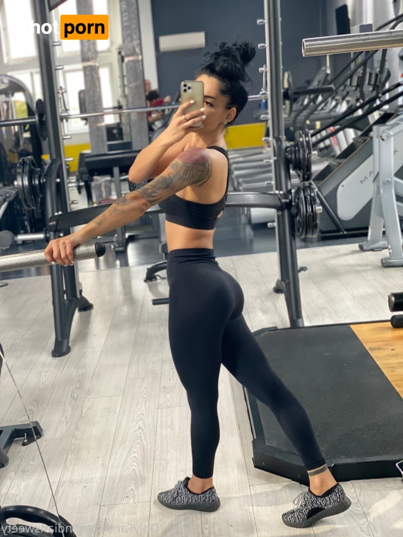 Hellen Goddess 7651673