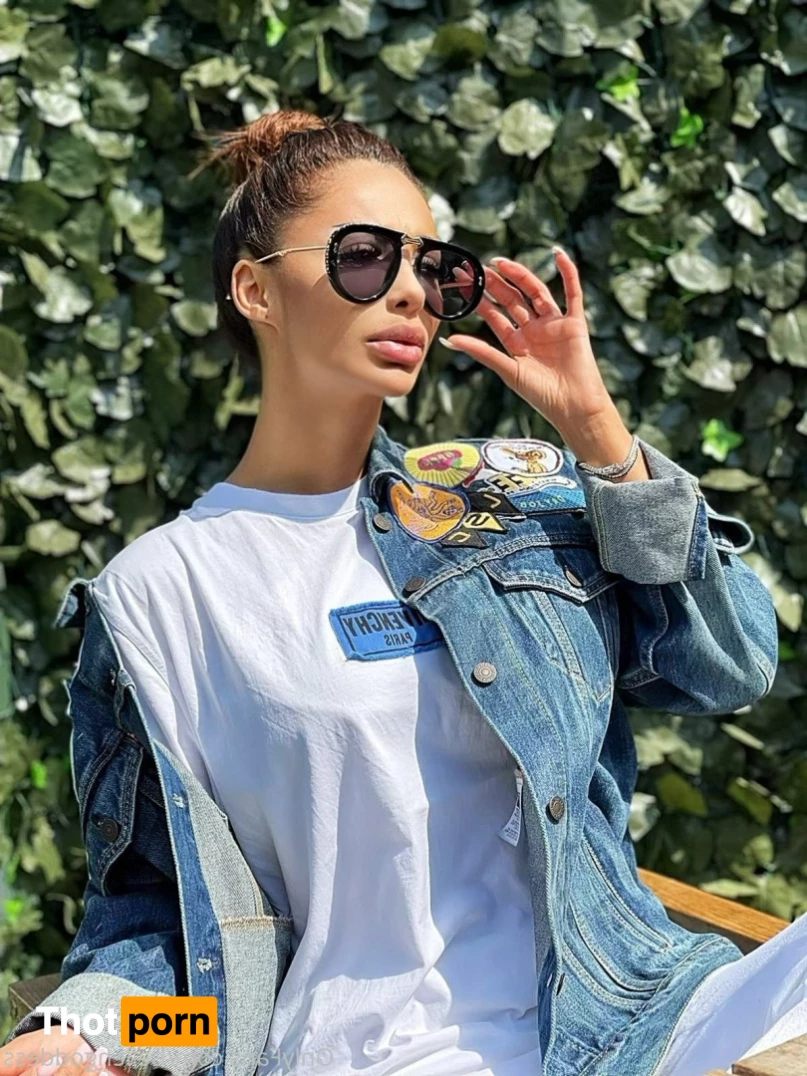 Hellen Goddess 7651865