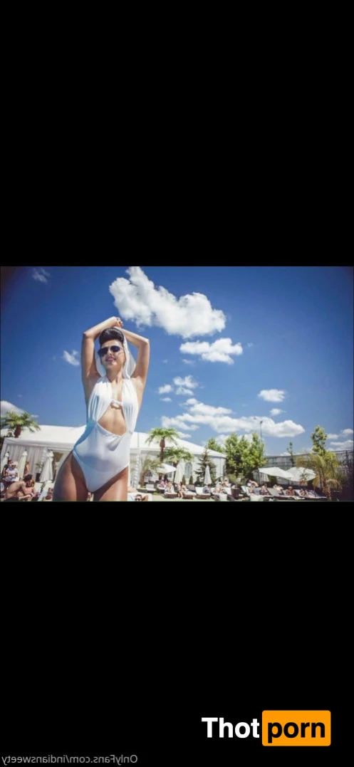 Hellen Goddess 7651942