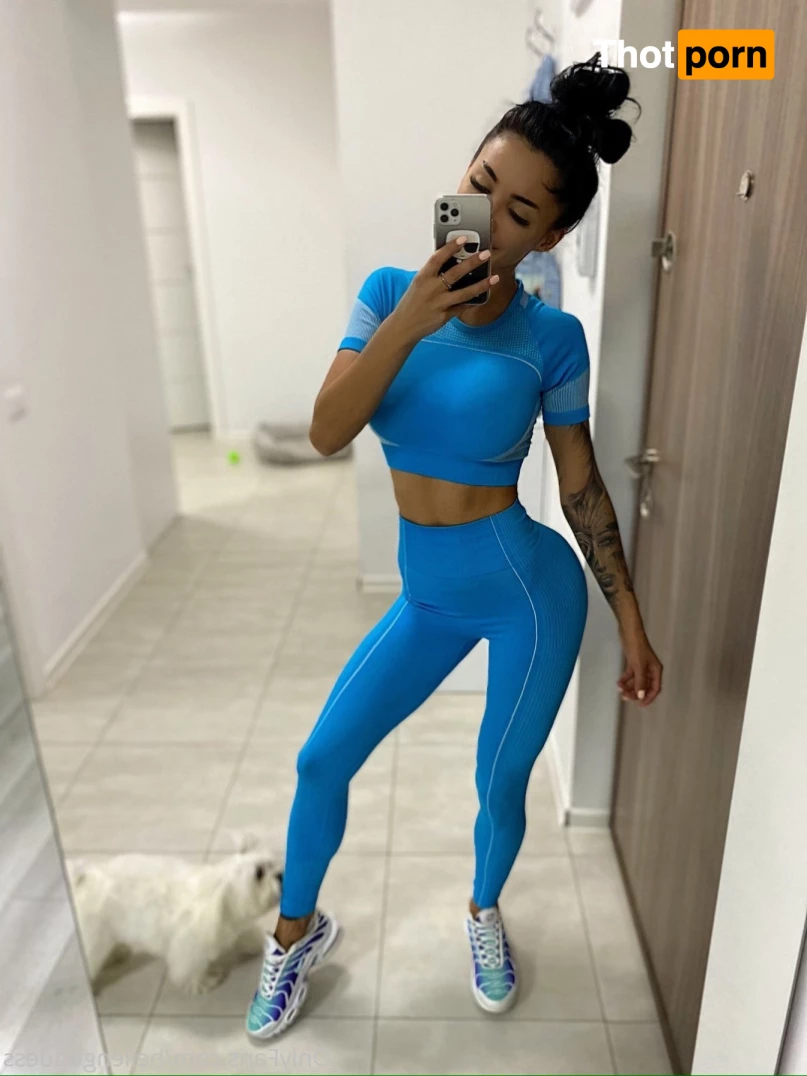 Hellen Goddess 7651964