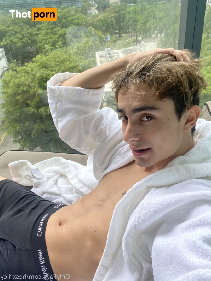 Riley's Free Page ⚡️ 6973064