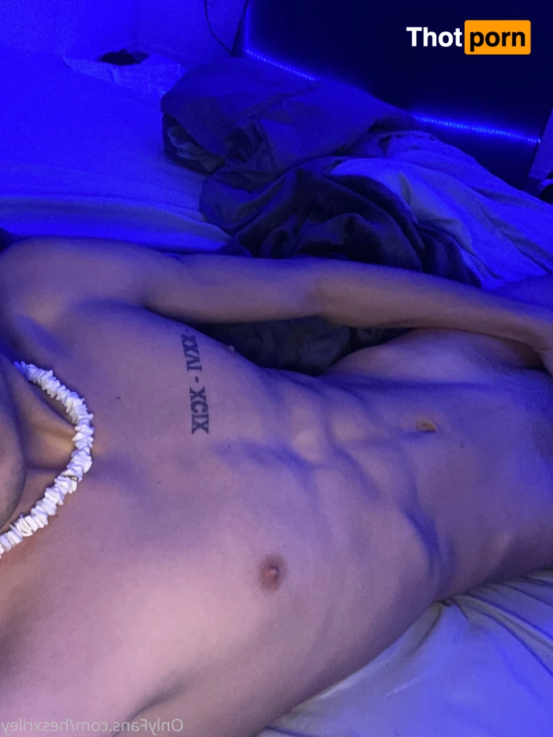 Riley's Free Page ⚡️ 6973144