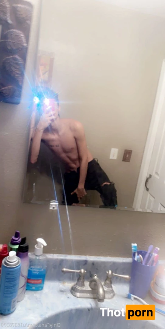 Riley's Free Page ⚡️ 6973152