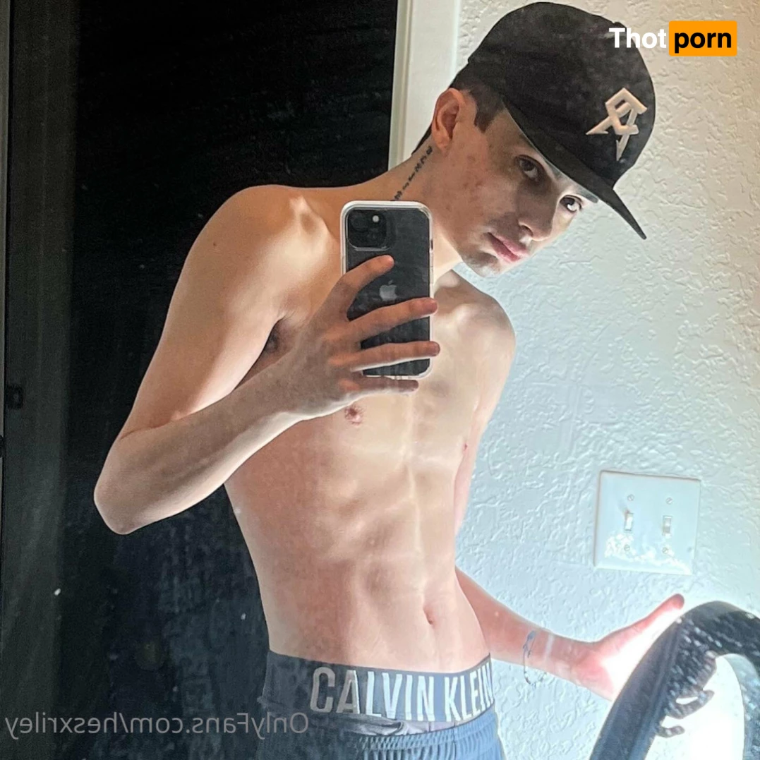 Riley's Free Page ⚡️ 6973206