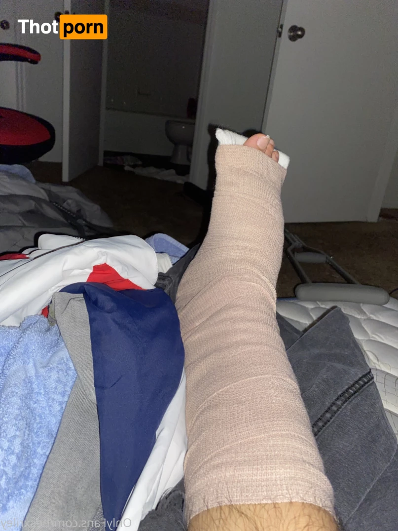 Riley's Free Page ⚡️ 6973258