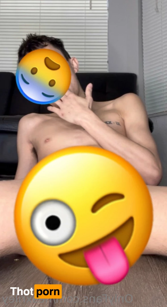 Riley's Free Page ⚡️ 6973347