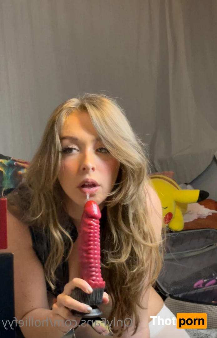 Hollie FY Gold 👑 7150975