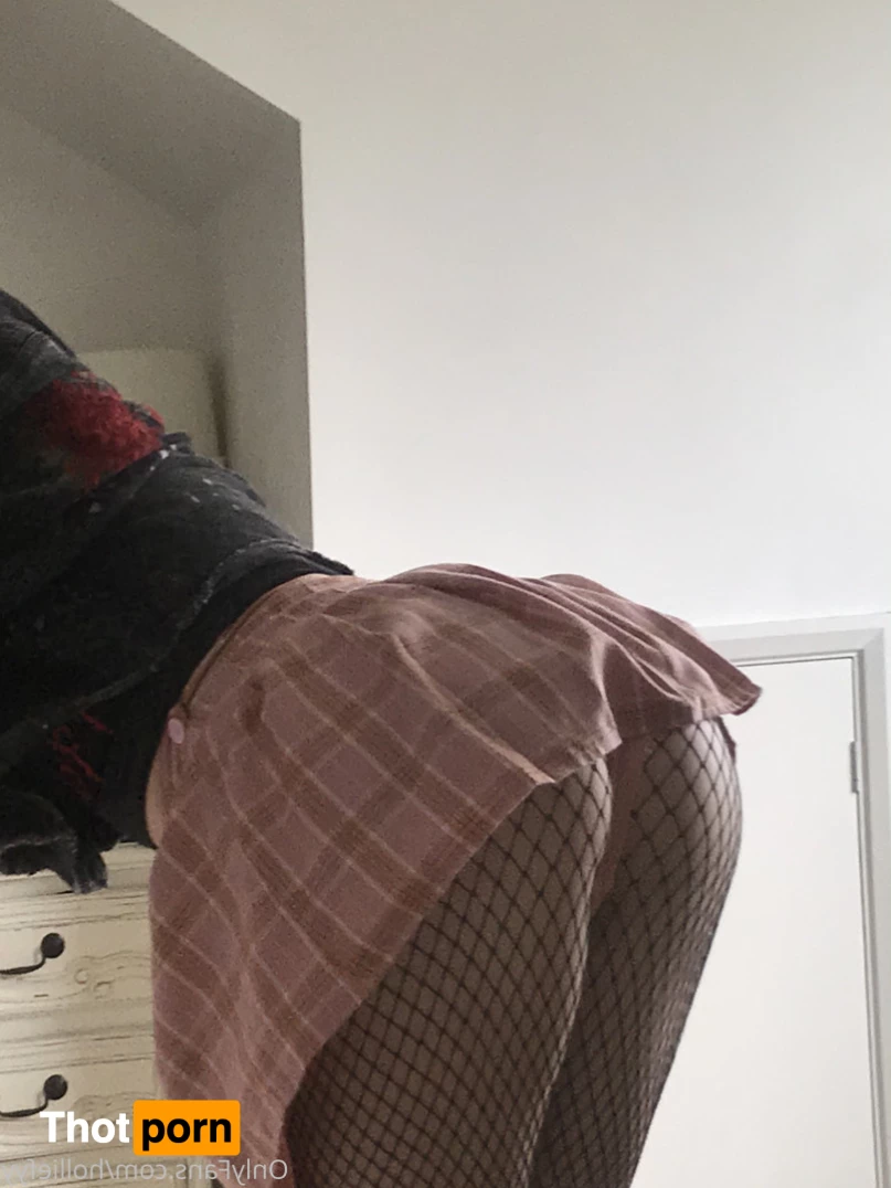 Hollie FY Gold 👑 7151331