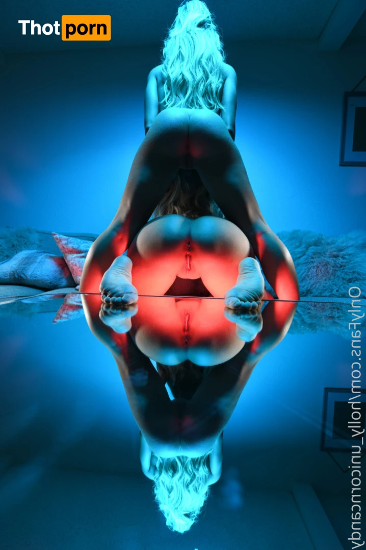 🦄🍍💦Holly Valentine 16301260