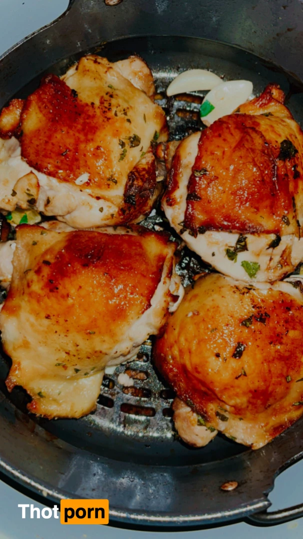 Paige⚡️ 10615645