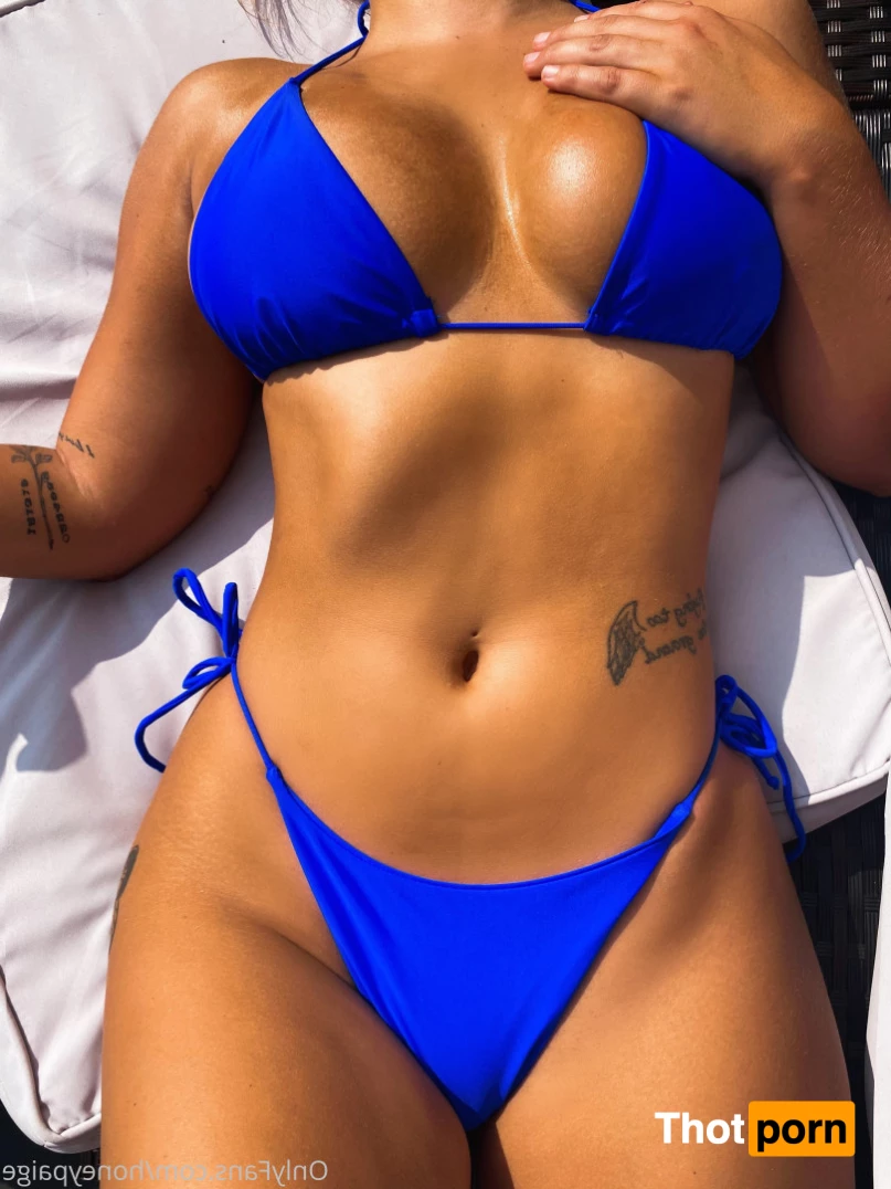 Paige⚡️ 10615726