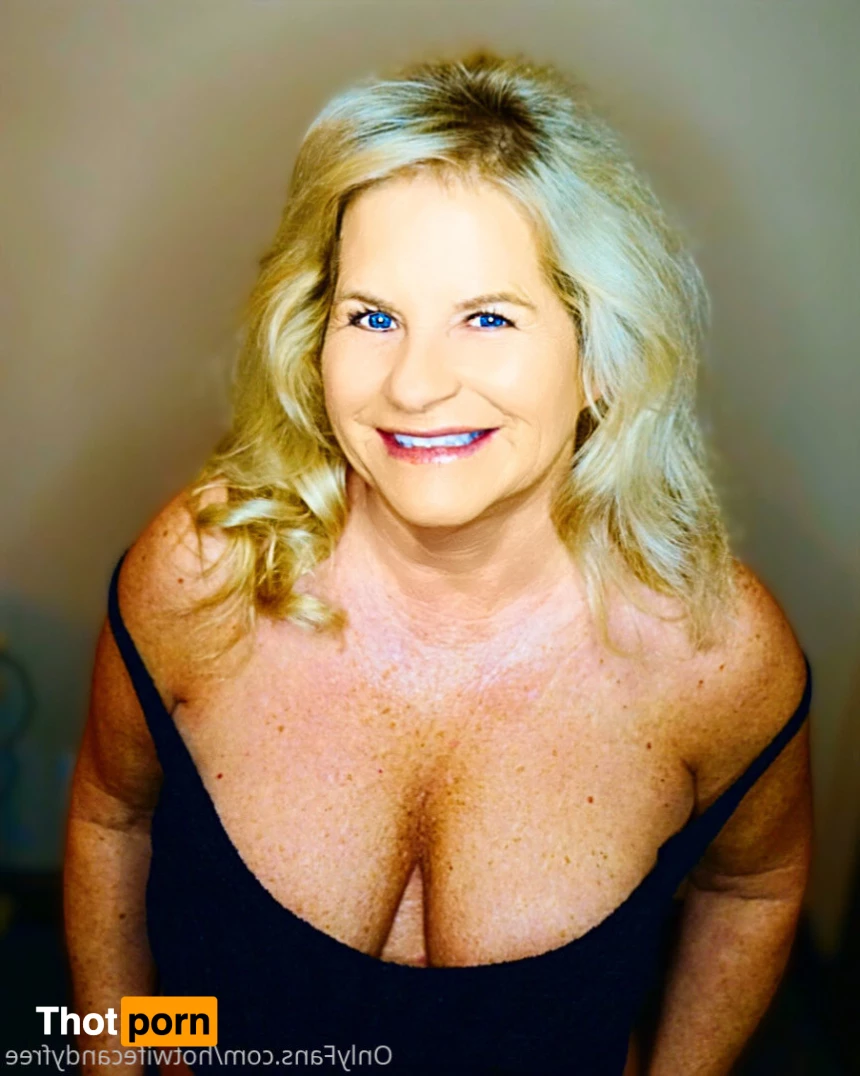 HotWifeCandyfree 7426005