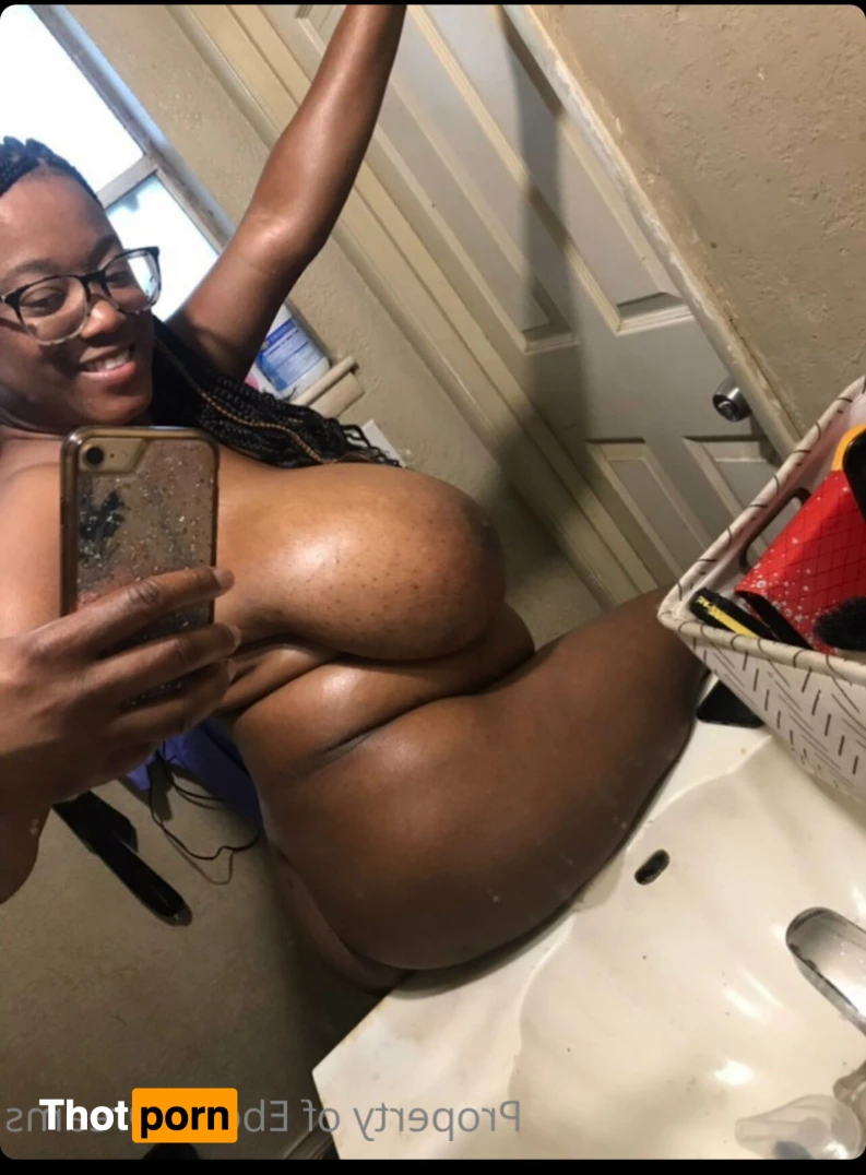 I Dream of Ebony 6941174