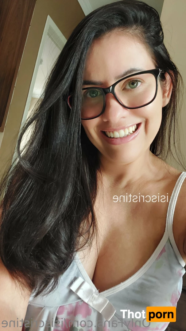 Isis Cristine 10490181