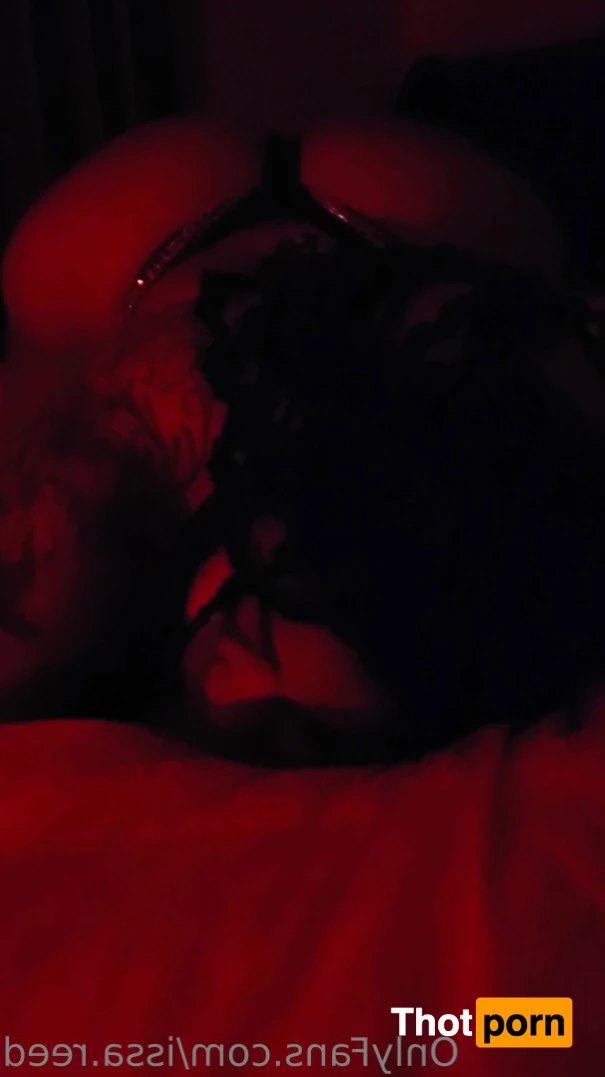 💥💫Fun with Issa 7425126