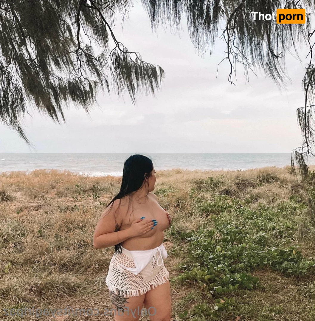 itsyagirlpaz 🍑 7372987