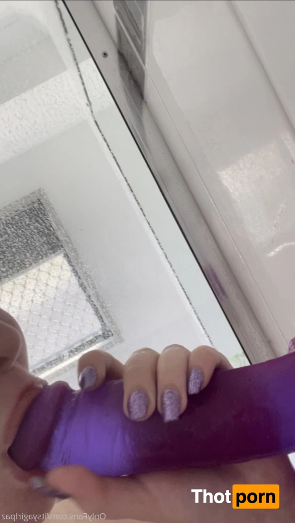 itsyagirlpaz 🍑 7373175