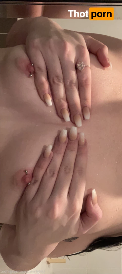 itsyagirlpaz 🍑 7373267