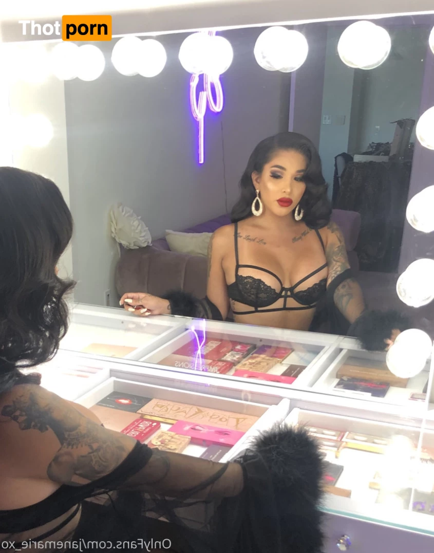 The Body Beautiful 6573070