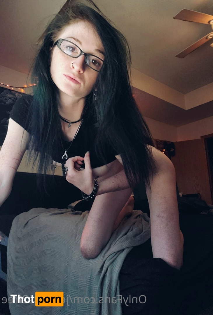 Jewellss2free 7414582