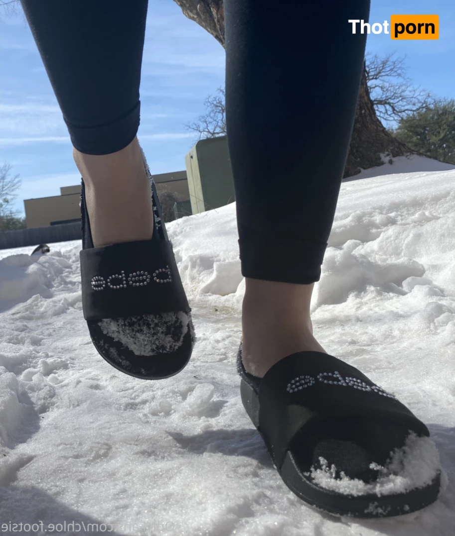 Kayla's Toes 7343976