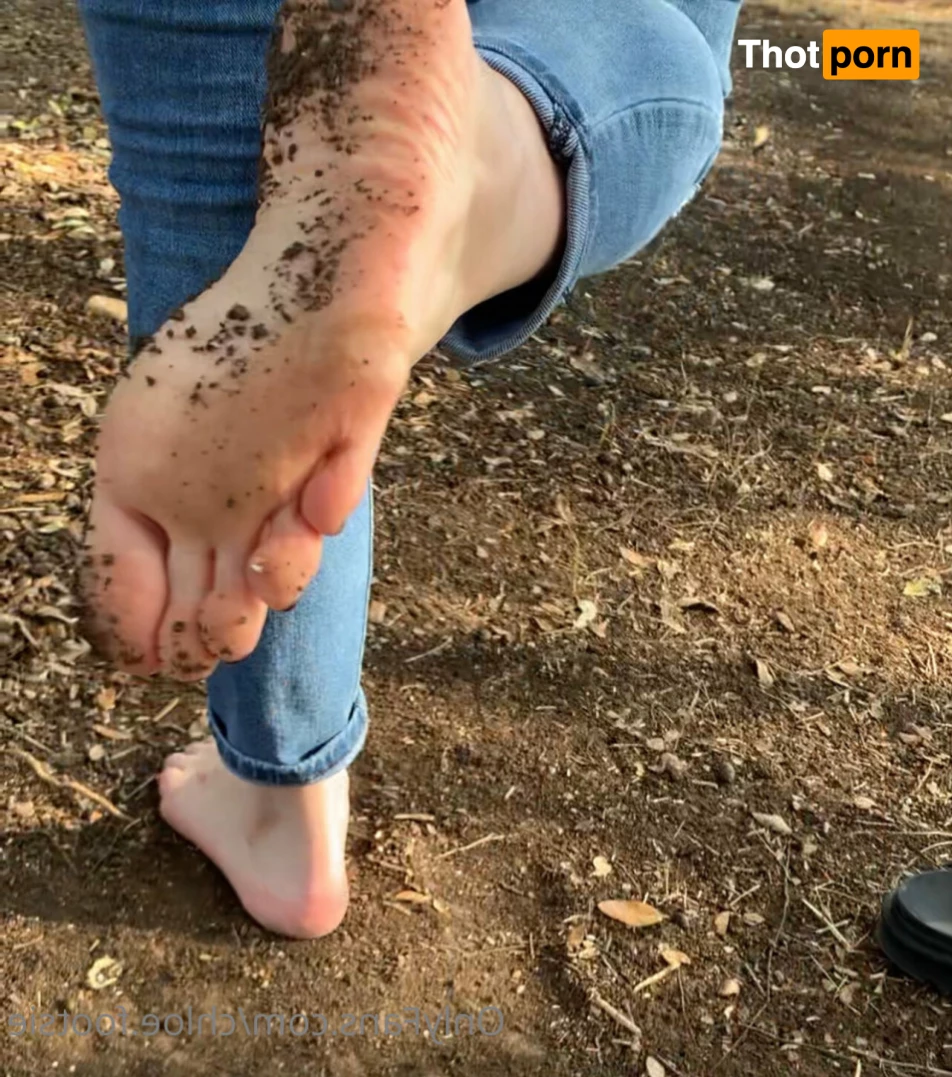 Kayla's Toes 7344142