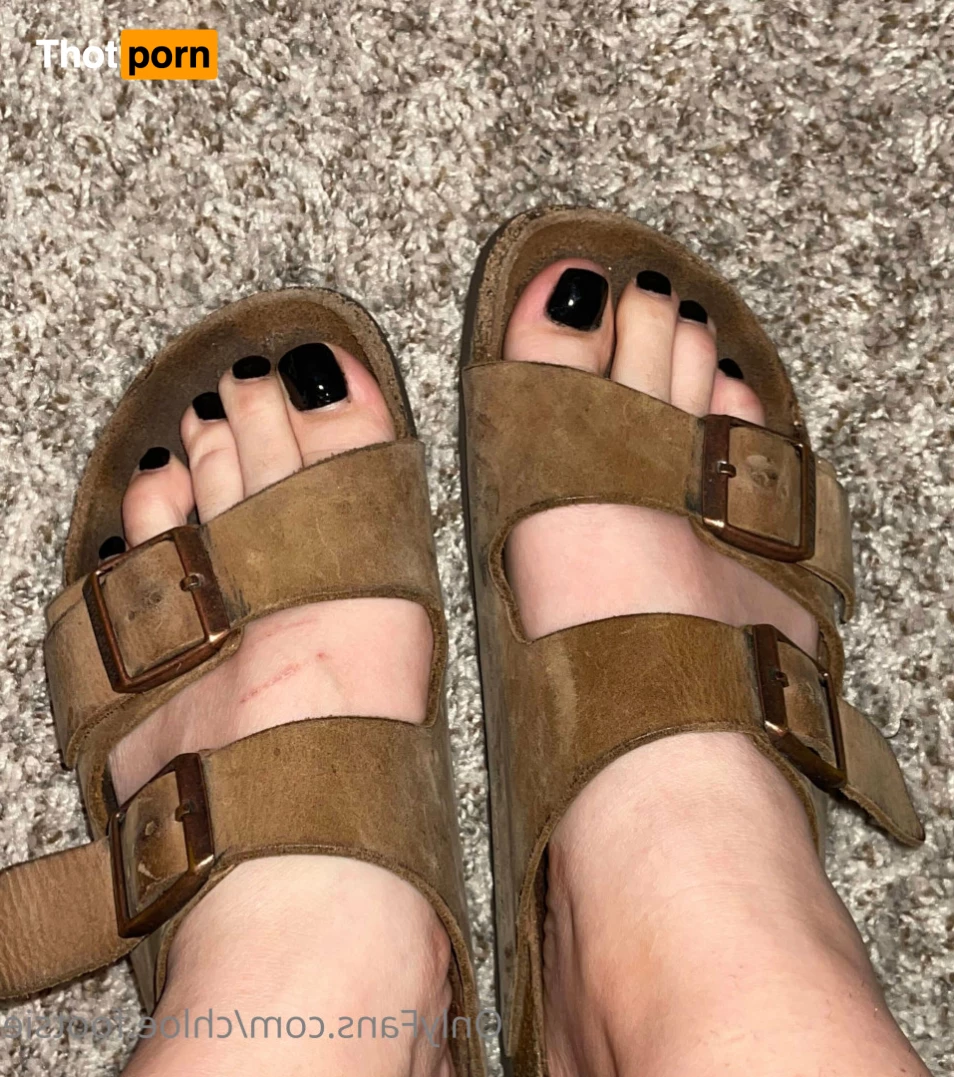 Kayla's Toes 7344162