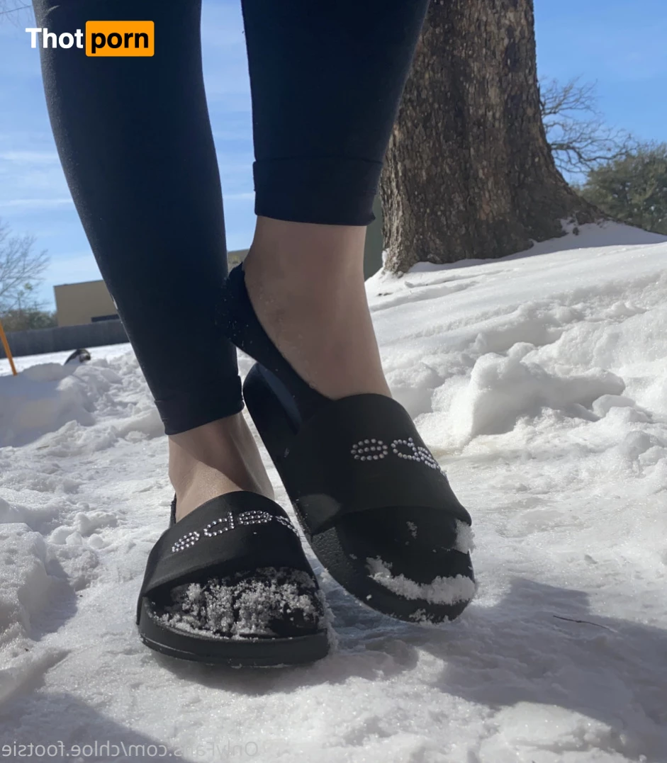 Kayla's Toes 7344195