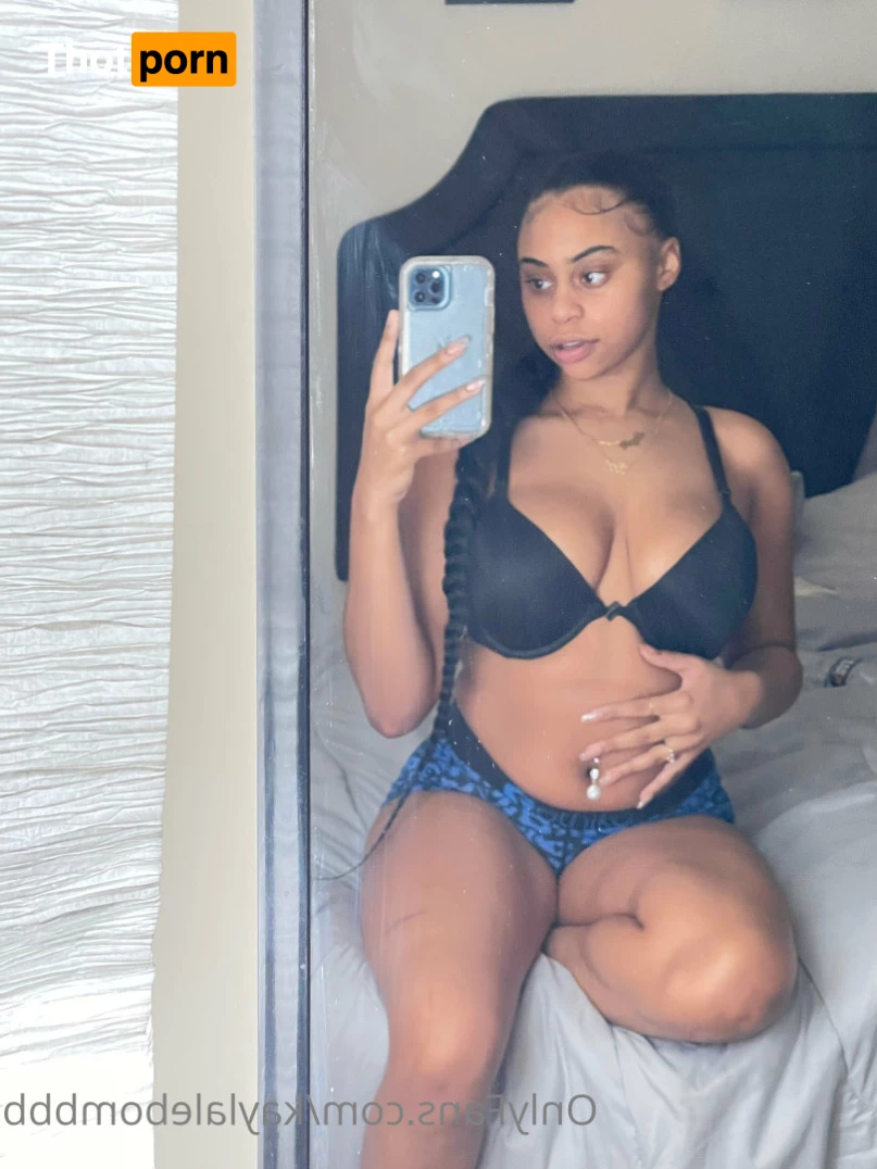 Kaylalebomb 10489557