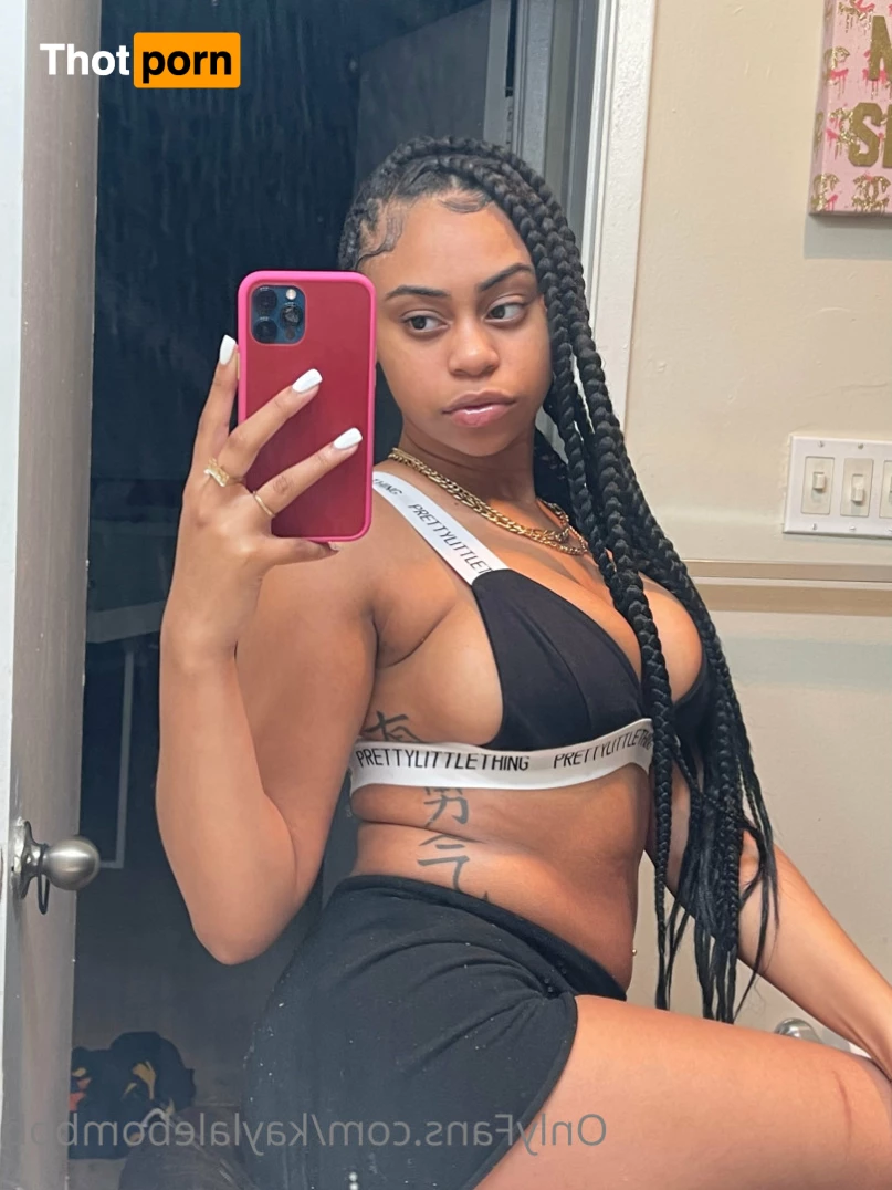 Kaylalebomb 10489578