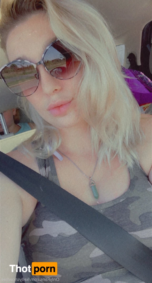 Kelly Snow FREE 7047636