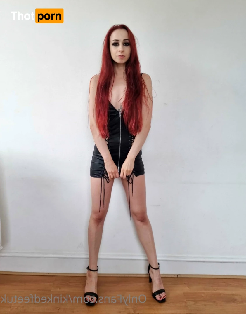 KinkedFeetuk 7624910