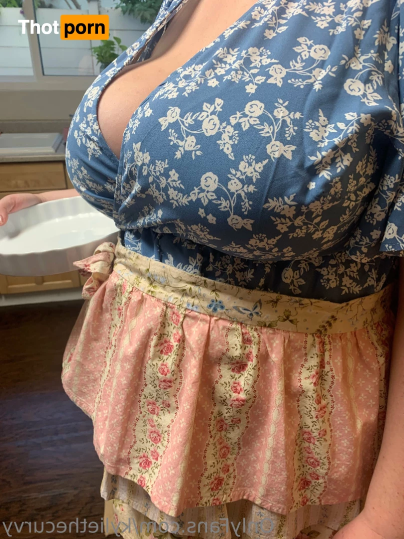 Kyliethecurvy 7501683