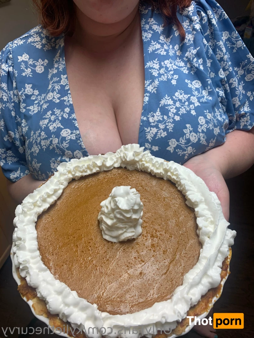 Kyliethecurvy 7501831