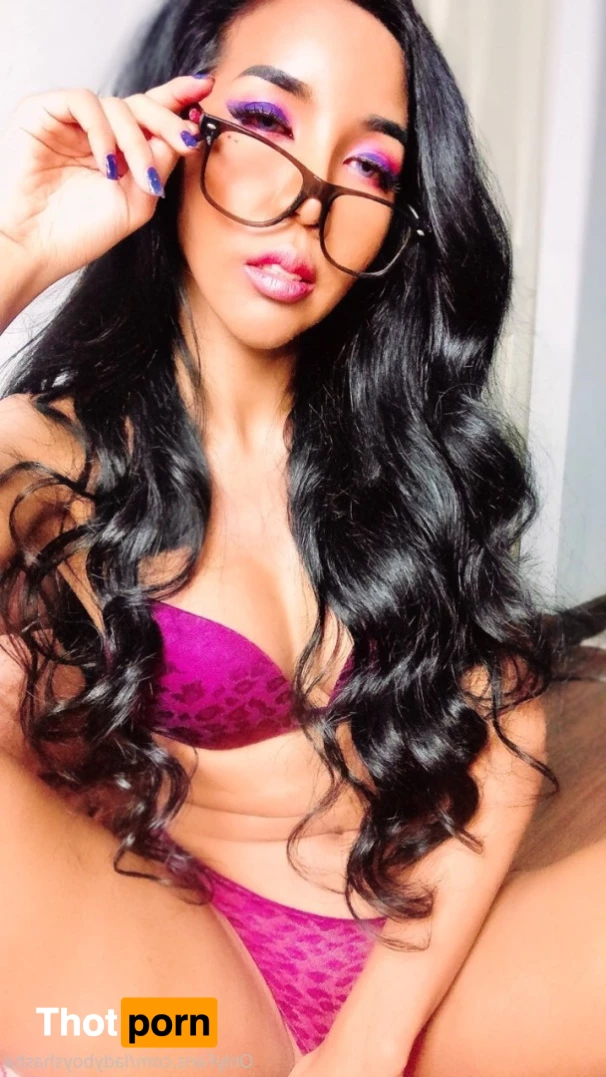 LadyboyShaSha 6915308