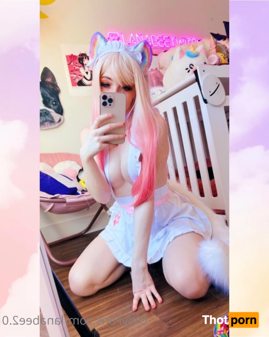 Lana Bee (they/them) the free account 7214014