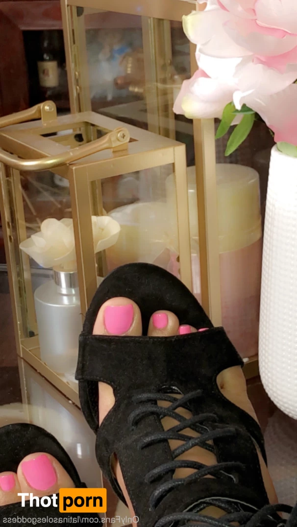 latinagoddessxx 7035170