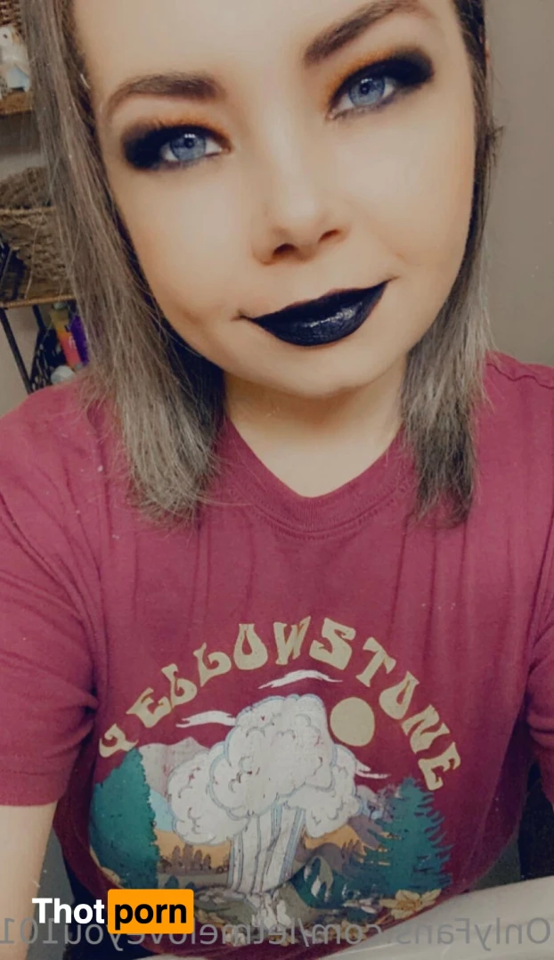 Lovegiantess 14318603